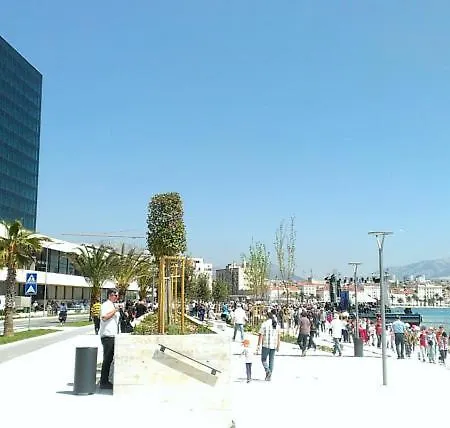 Comfort Family With Balcony And Sea View 公寓 *