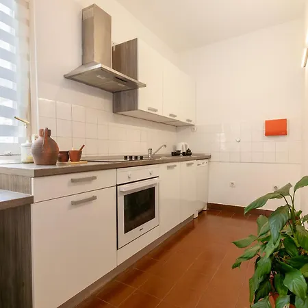 Comfort Family With Balcony And Sea View Apartment