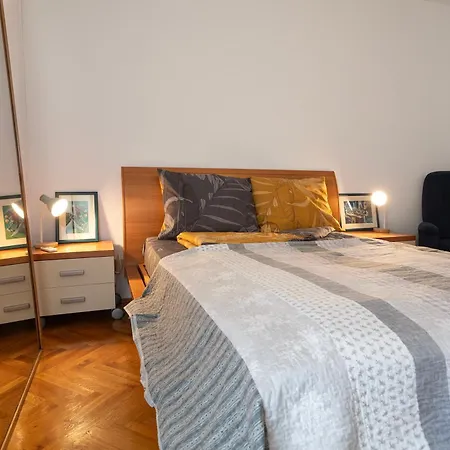 公寓 Comfort Family With Balcony And Sea View 斯普利特